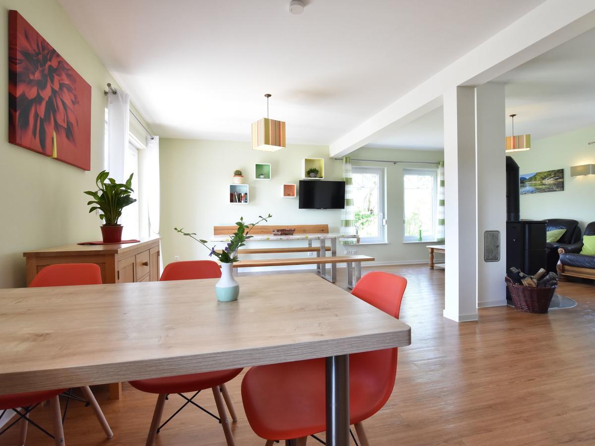 Spacious Holiday Home In Hornstorf With Trampoline Exteriör bild